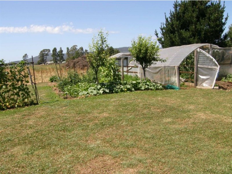 25 Main Street, Legerwood TAS 7263