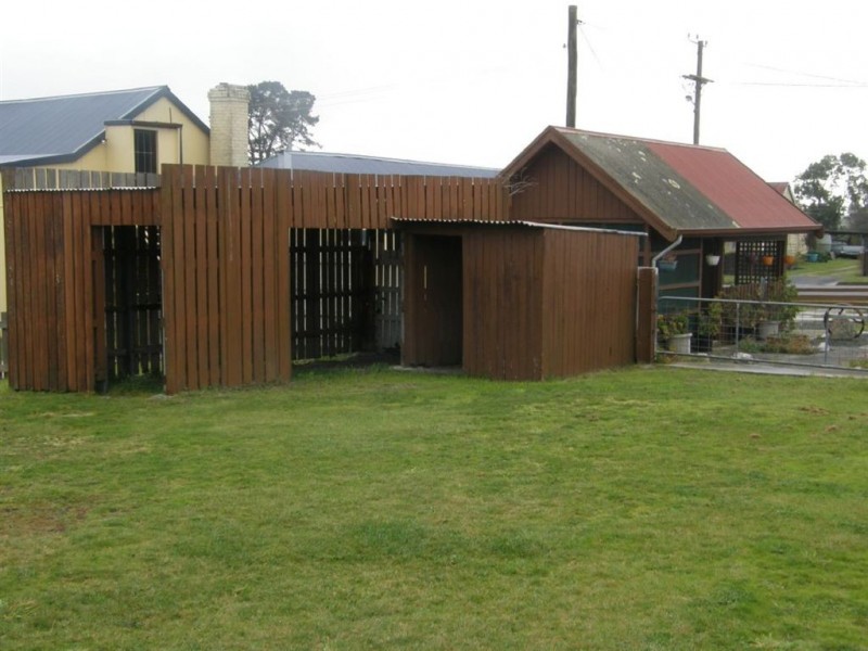 33 Chaffey Street, Gladstone TAS 7264