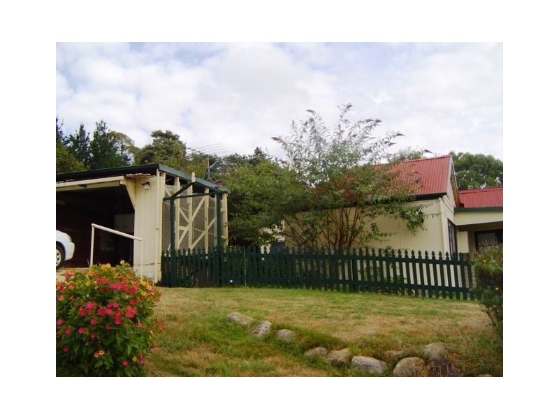 6 Christopher St, Derby TAS 7264