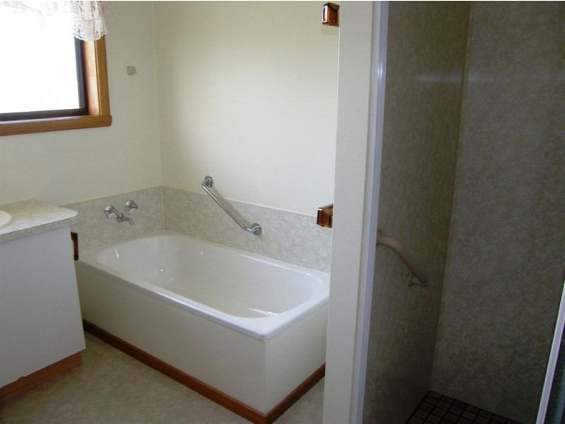 2/15 Hedley Street, Scottsdale TAS 7260