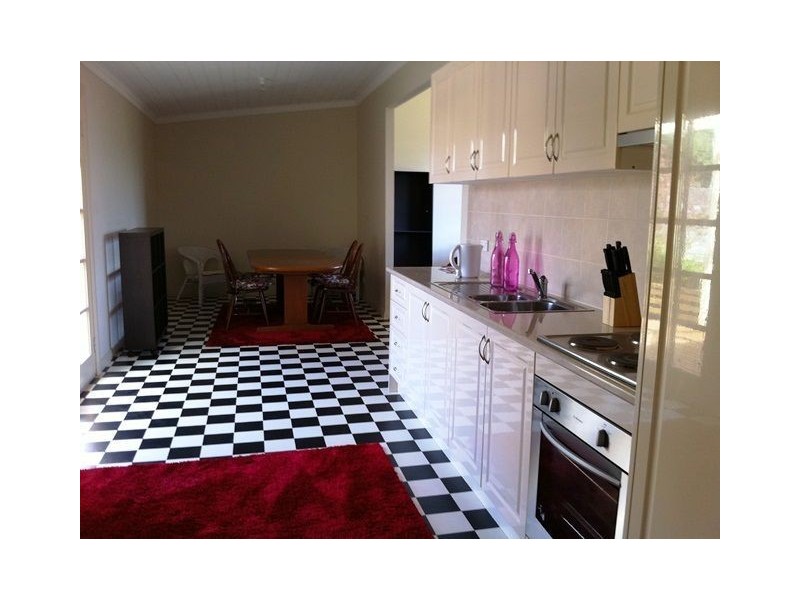 13 Ellenor St, Scottsdale TAS 7260