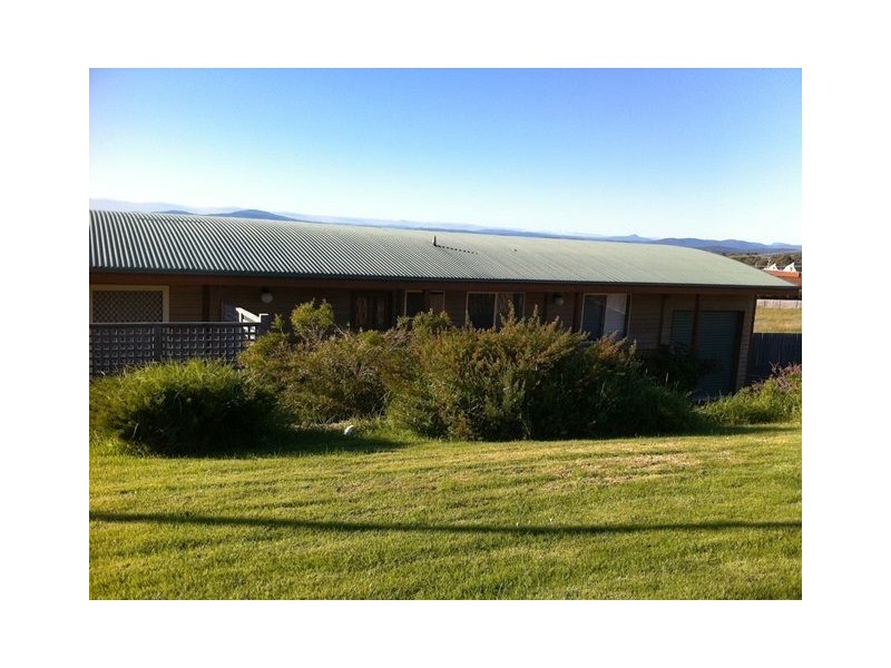 1/23 Emma St, Bridport TAS 7262