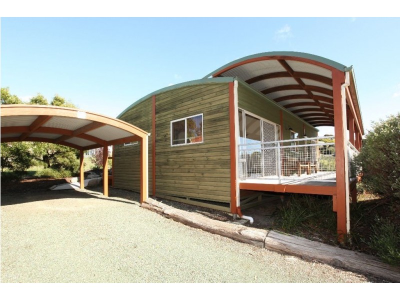 Villa 2/35 Main Street, Bridport TAS 7262