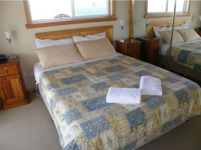 Villa 10/35 Main Street, Bridport TAS 7262