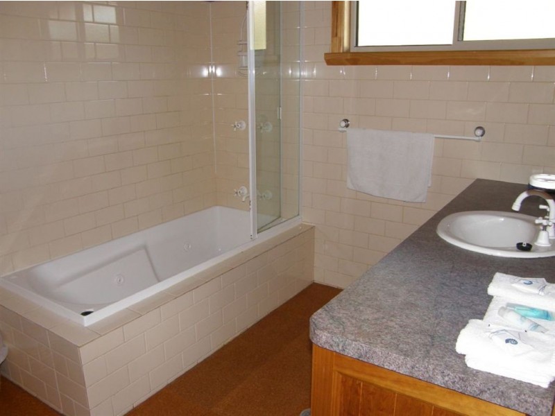 Villa 11/35 Main Street, Bridport TAS 7262