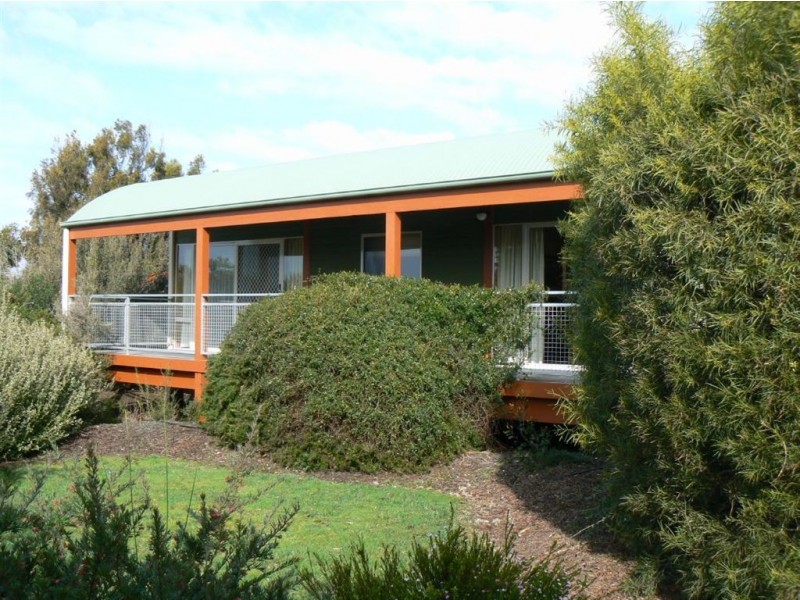 Villa 14/35 Main Street, Bridport TAS 7262