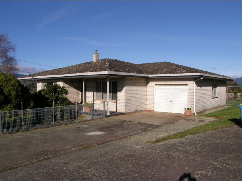 17 McLennan Street, Scottsdale TAS 7260