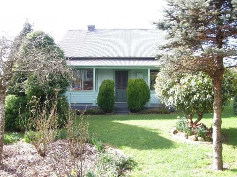 2 Diprose Street, Legerwood TAS 7263