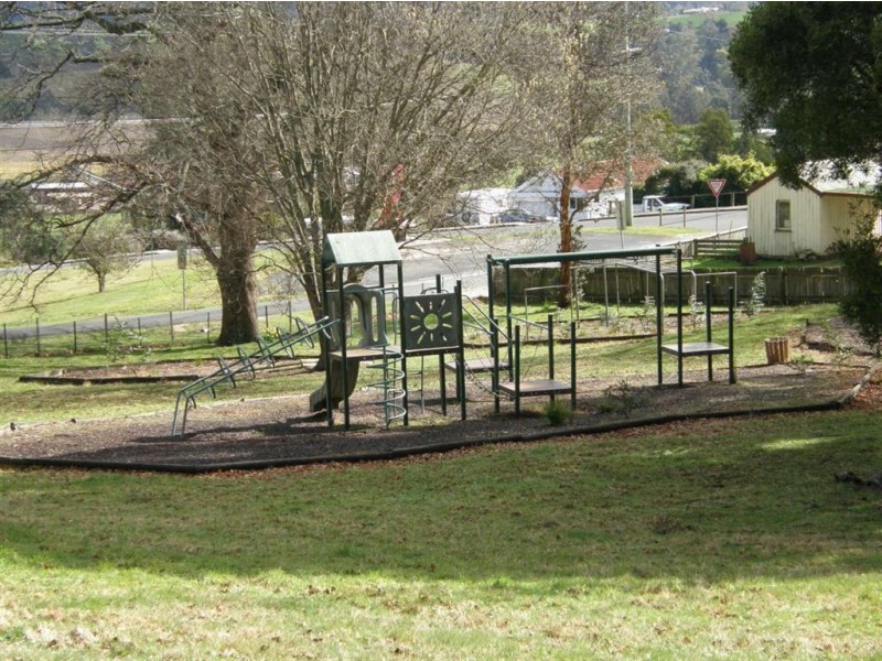 32 Albert Street, Branxholm TAS 7261