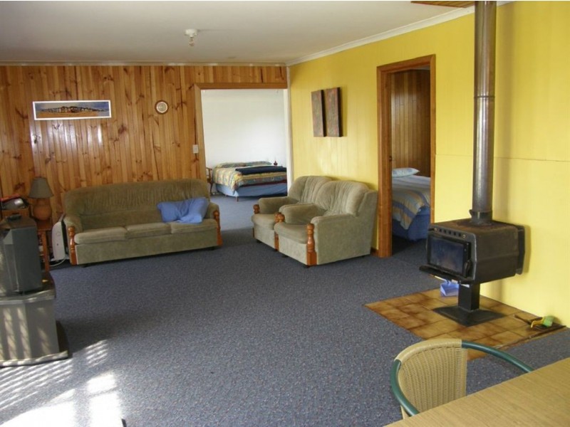 13 Carins Close, Tomahawk TAS 7262