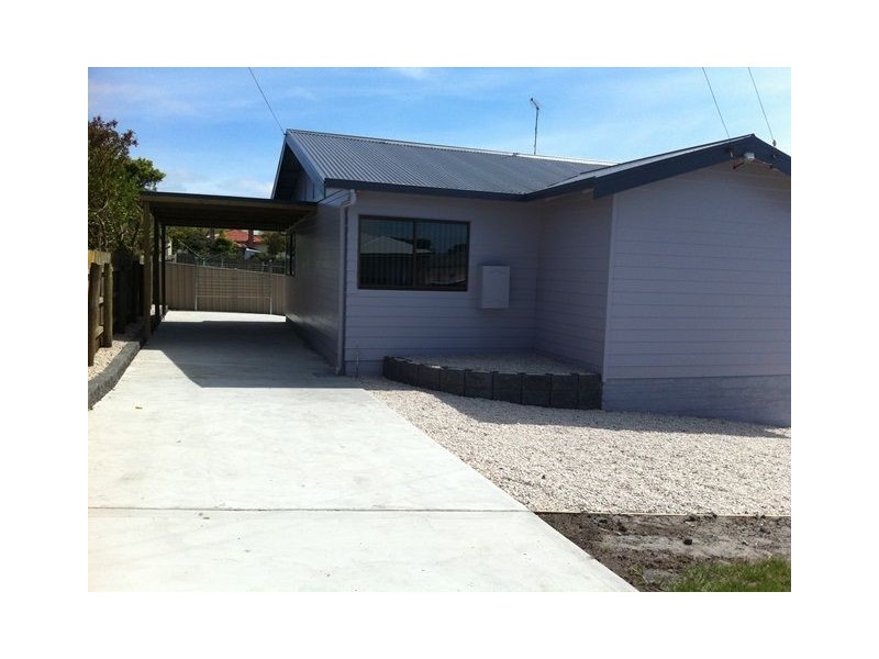 2 Henry St, Bridport TAS 7262