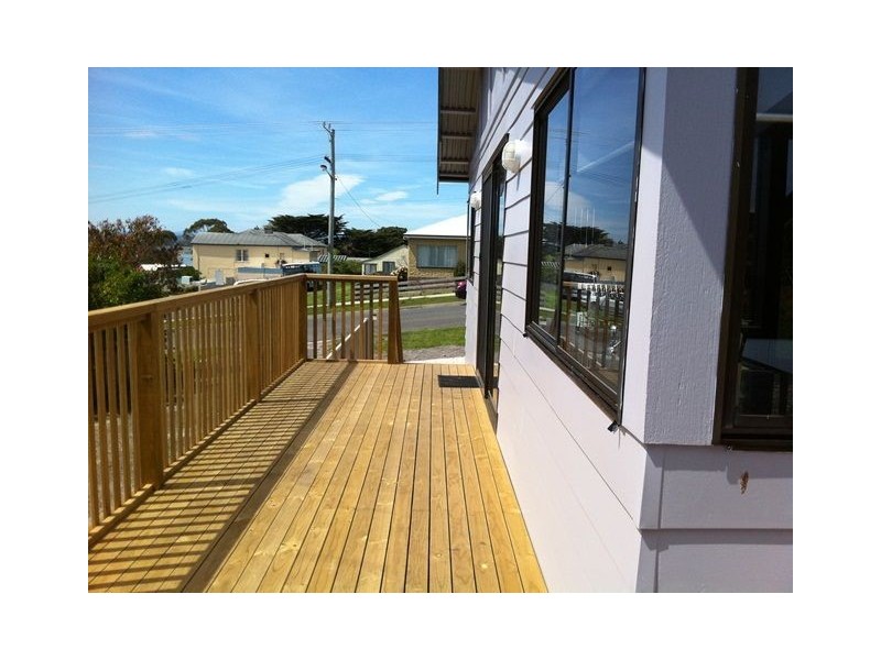 2 Henry St, Bridport TAS 7262