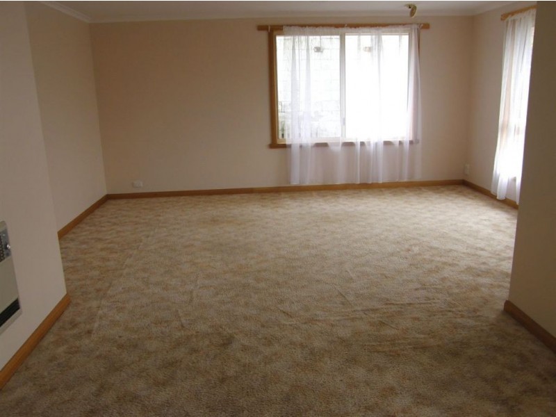 2/25 Ellenor Street, Scottsdale TAS 7260