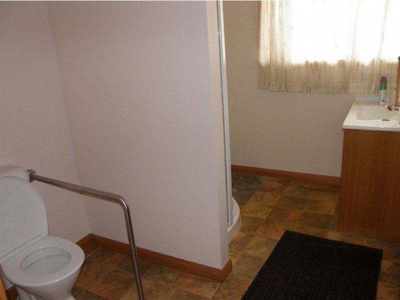 2/25 Ellenor Street, Scottsdale TAS 7260