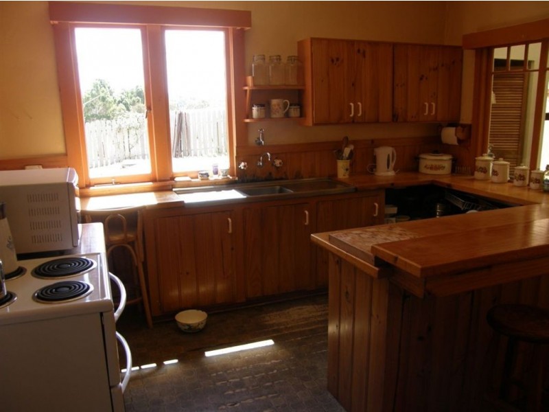 10 Chaffey Street, Gladstone TAS 7264