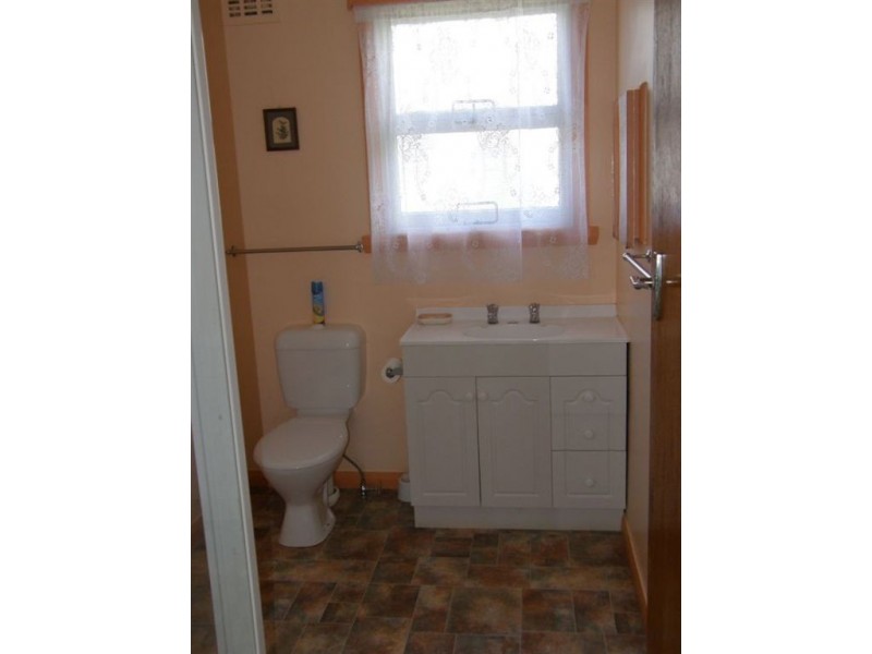 11 Alice St, Scottsdale TAS 7260