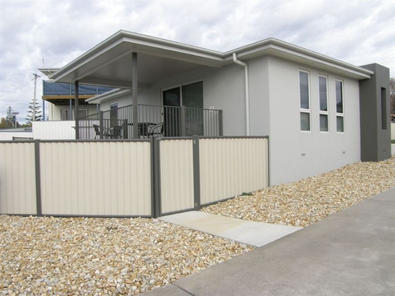 2/2 Westwood Street, Bridport TAS 7262