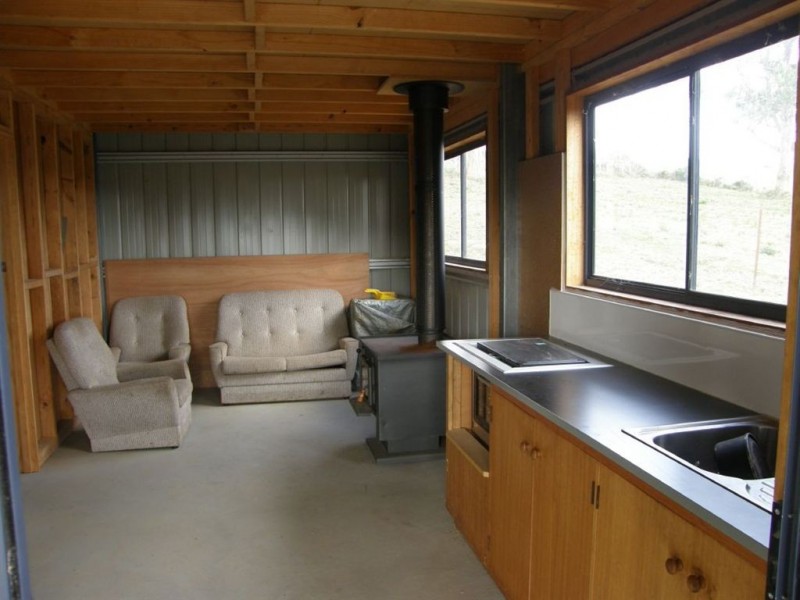 - Groves Street, Gladstone TAS 7264