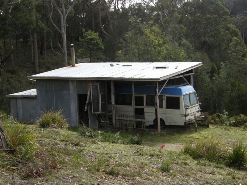 - Groves Street, Gladstone TAS 7264