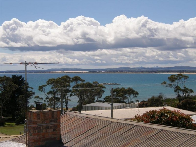 8 Henry Street, Bridport TAS 7262