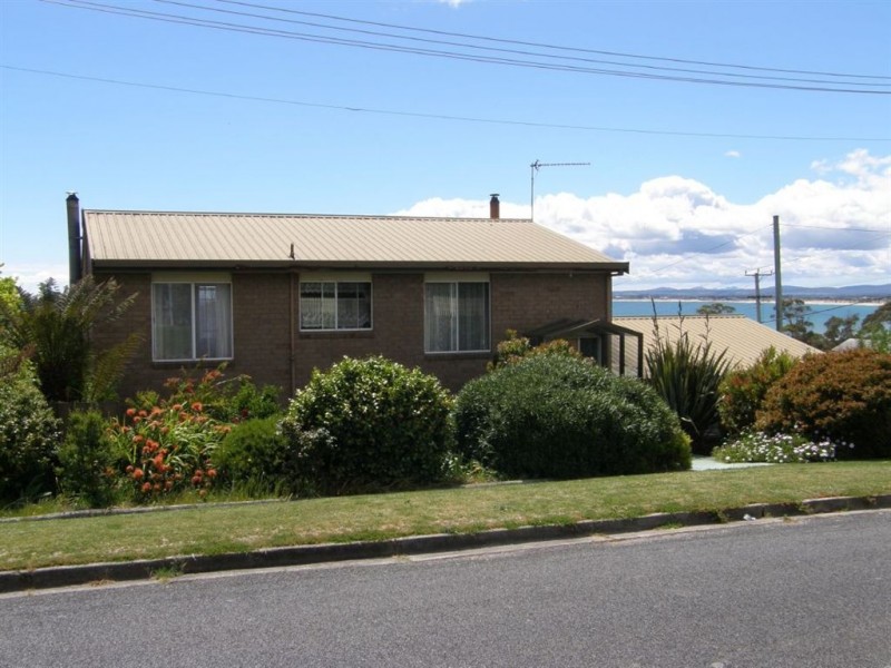 8 Henry Street, Bridport TAS 7262