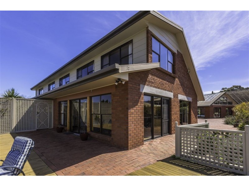 16 John Street West, Bridport TAS 7262