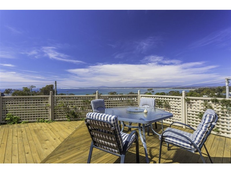 16 John Street West, Bridport TAS 7262