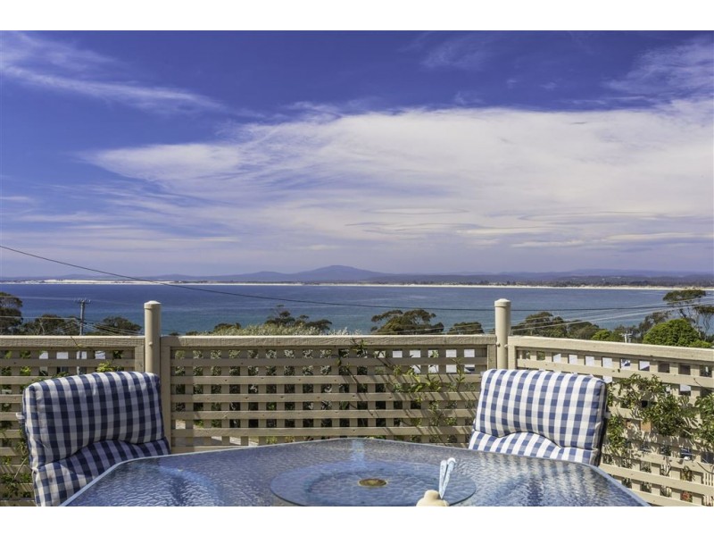 16 John Street West, Bridport TAS 7262