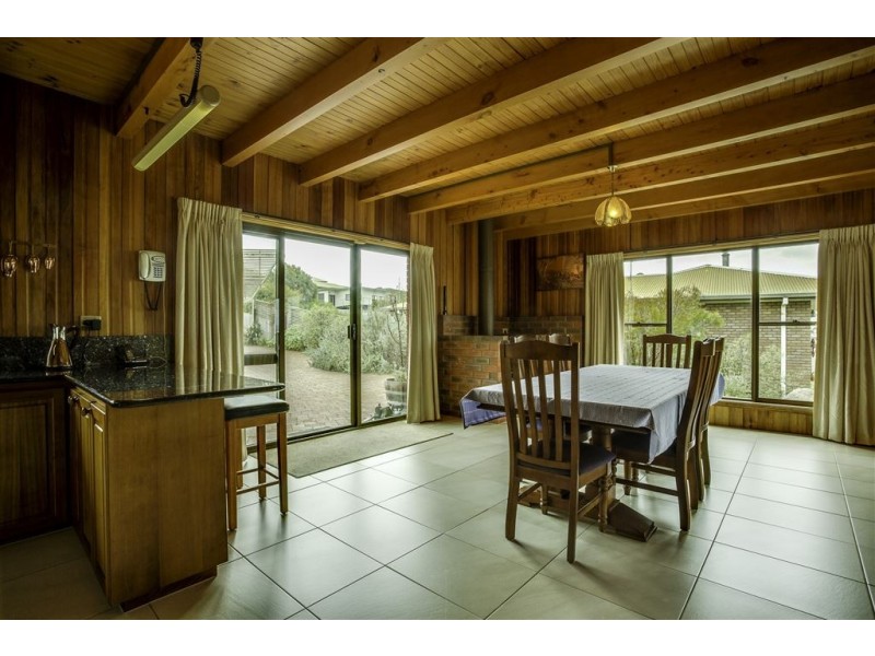 16 John Street West, Bridport TAS 7262
