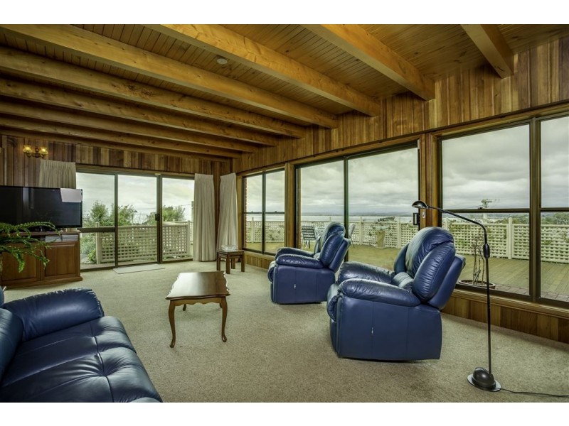 16 John Street West, Bridport TAS 7262