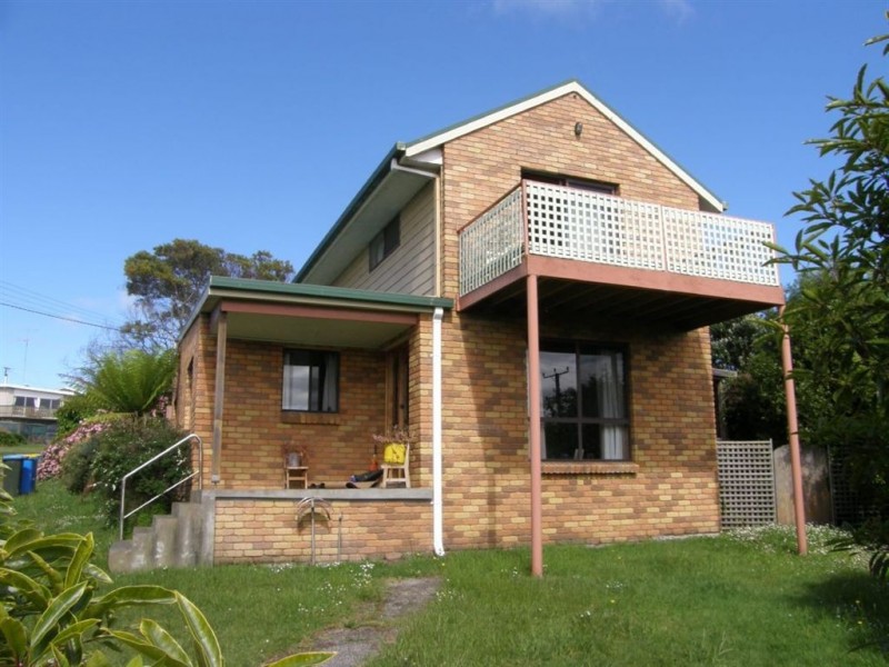 10 Alfred Street, Bridport TAS 7262