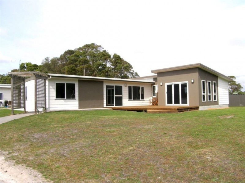 10 Edward Street, Bridport TAS 7262