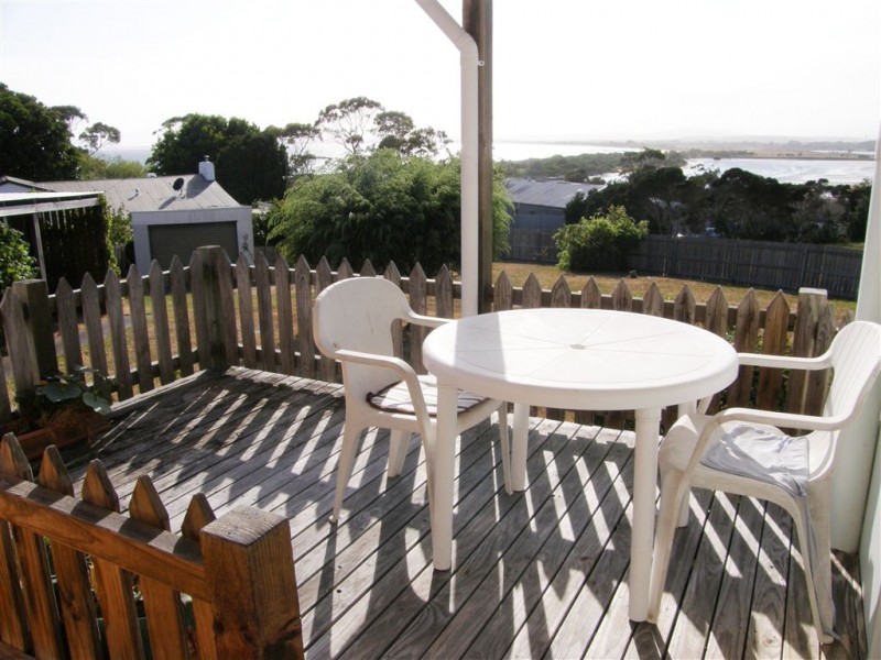 11 Barnett Crescent, Bridport TAS 7262