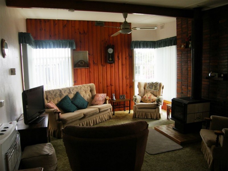 11 Barnett Crescent, Bridport TAS 7262