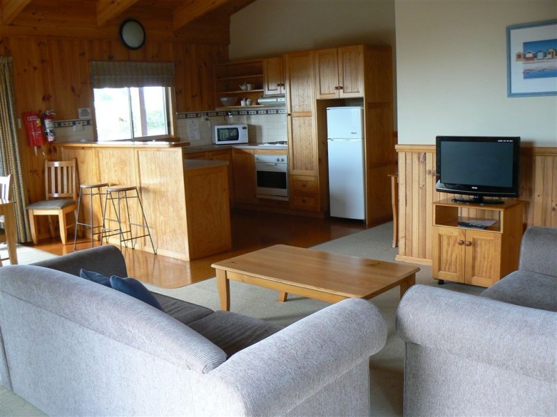 Villa 11/35 Main St, Bridport TAS 7262