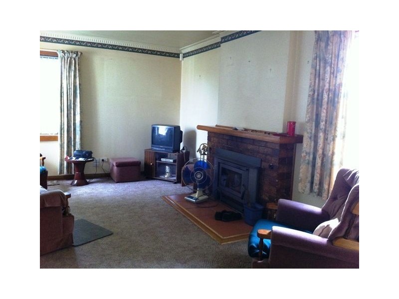 8 Elizabeth St, Scottsdale TAS 7260