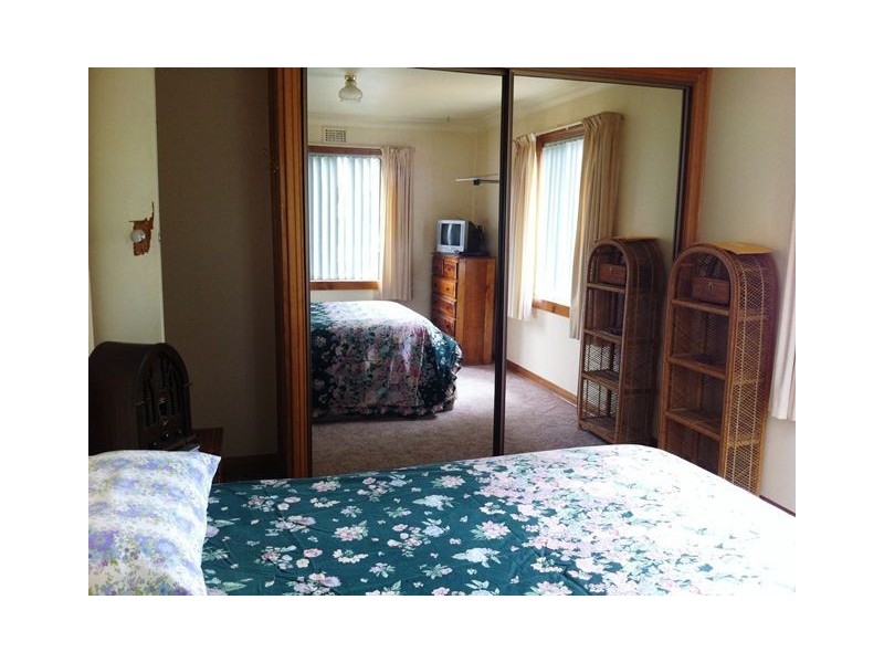 8 Elizabeth St, Scottsdale TAS 7260