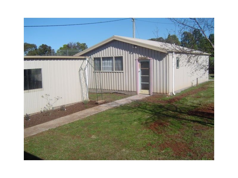 99 George St, Scottsdale TAS 7260