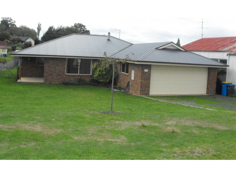 17 Frederick  St, Branxholm TAS 7261