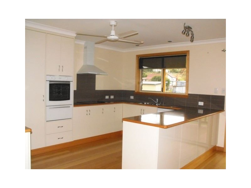 17 Frederick  St, Branxholm TAS 7261