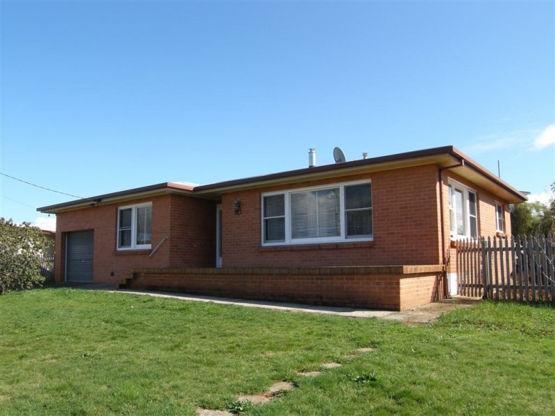 16 McLennan Street, Scottsdale TAS 7260