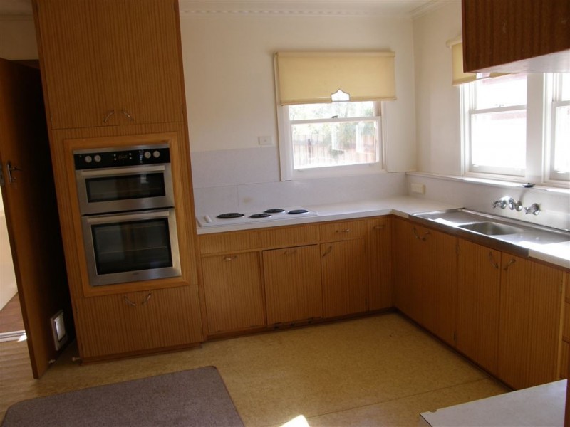 16 McLennan Street, Scottsdale TAS 7260