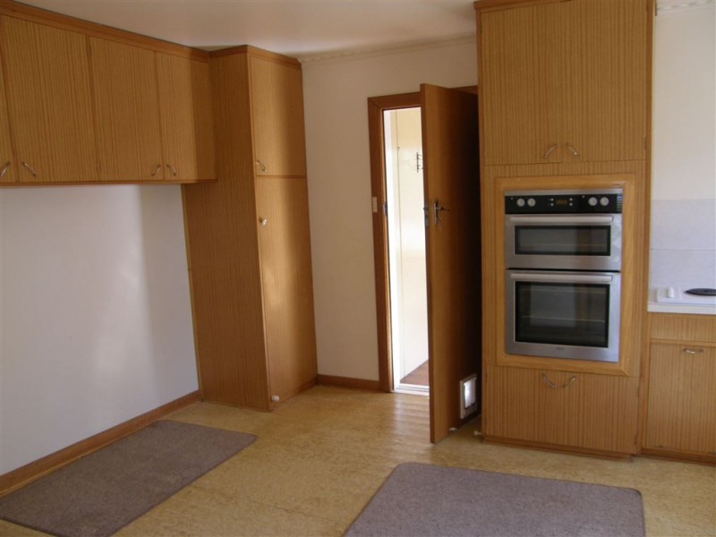 16 McLennan Street, Scottsdale TAS 7260