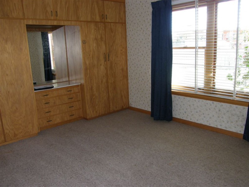 16 McLennan Street, Scottsdale TAS 7260