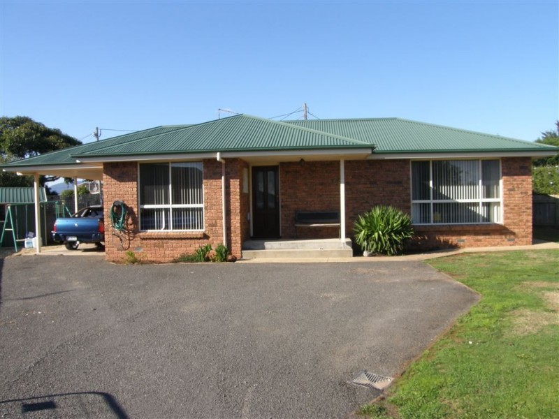 2/19 Coplestone St, Scottsdale TAS 7260