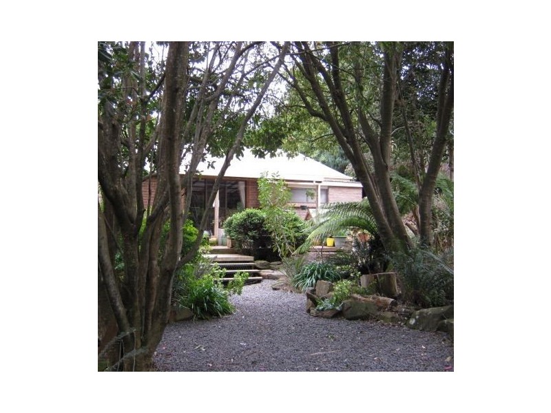 - Brown Mountain Road, Underwood TAS 7268
