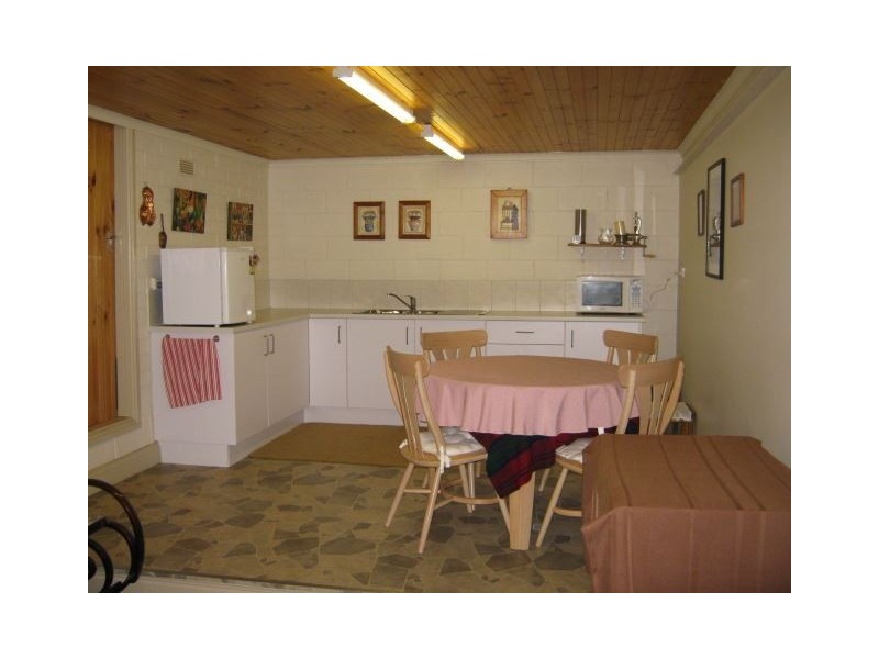- Brown Mountain Road, Underwood TAS 7268