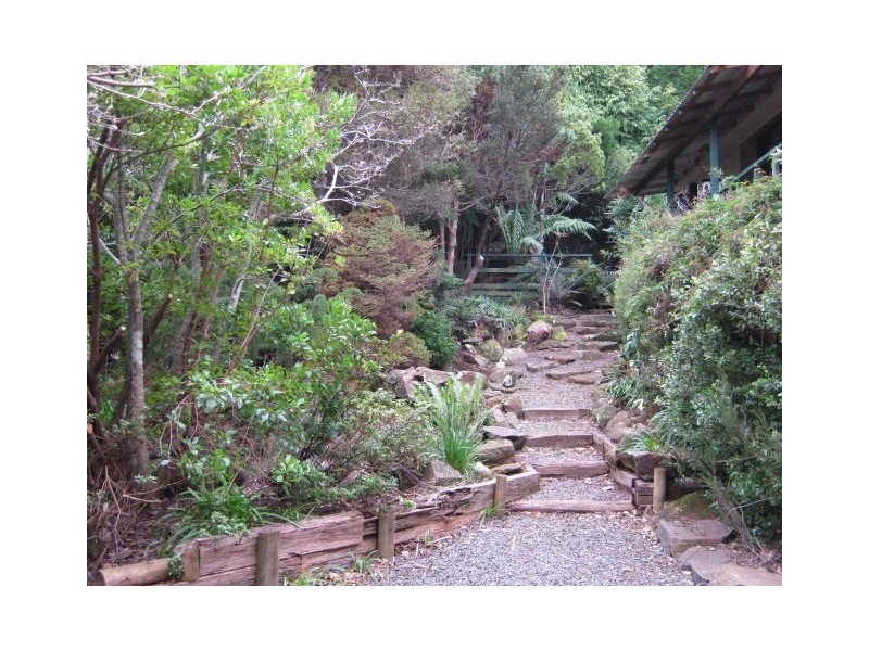- Brown Mountain Road, Underwood TAS 7268