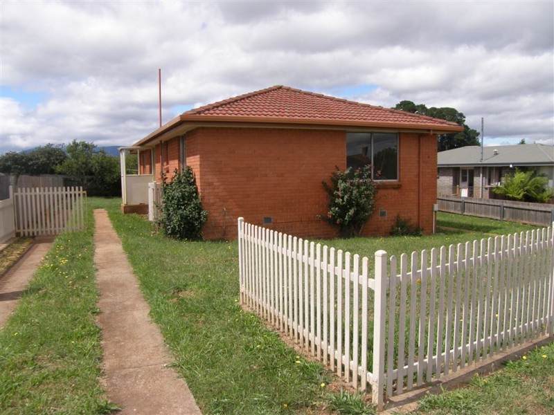 4 Hawkes Place, Scottsdale TAS 7260