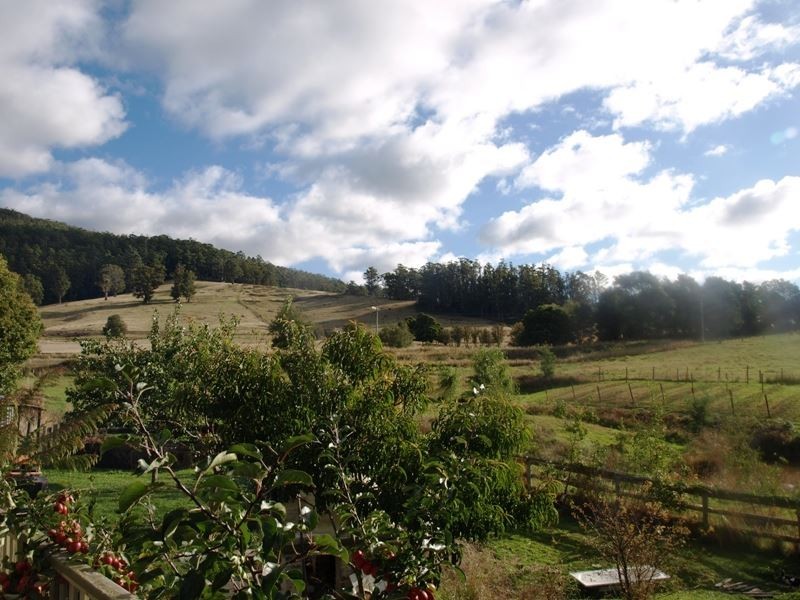 82 Lalla Road, Lilydale TAS 7268